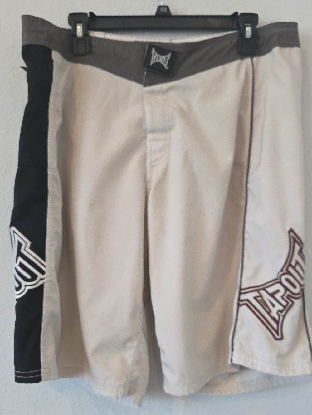 Y2K MMA Tapout Men's Beige Black Training Workout Shorts Grappling Sz 34 Jujitsu